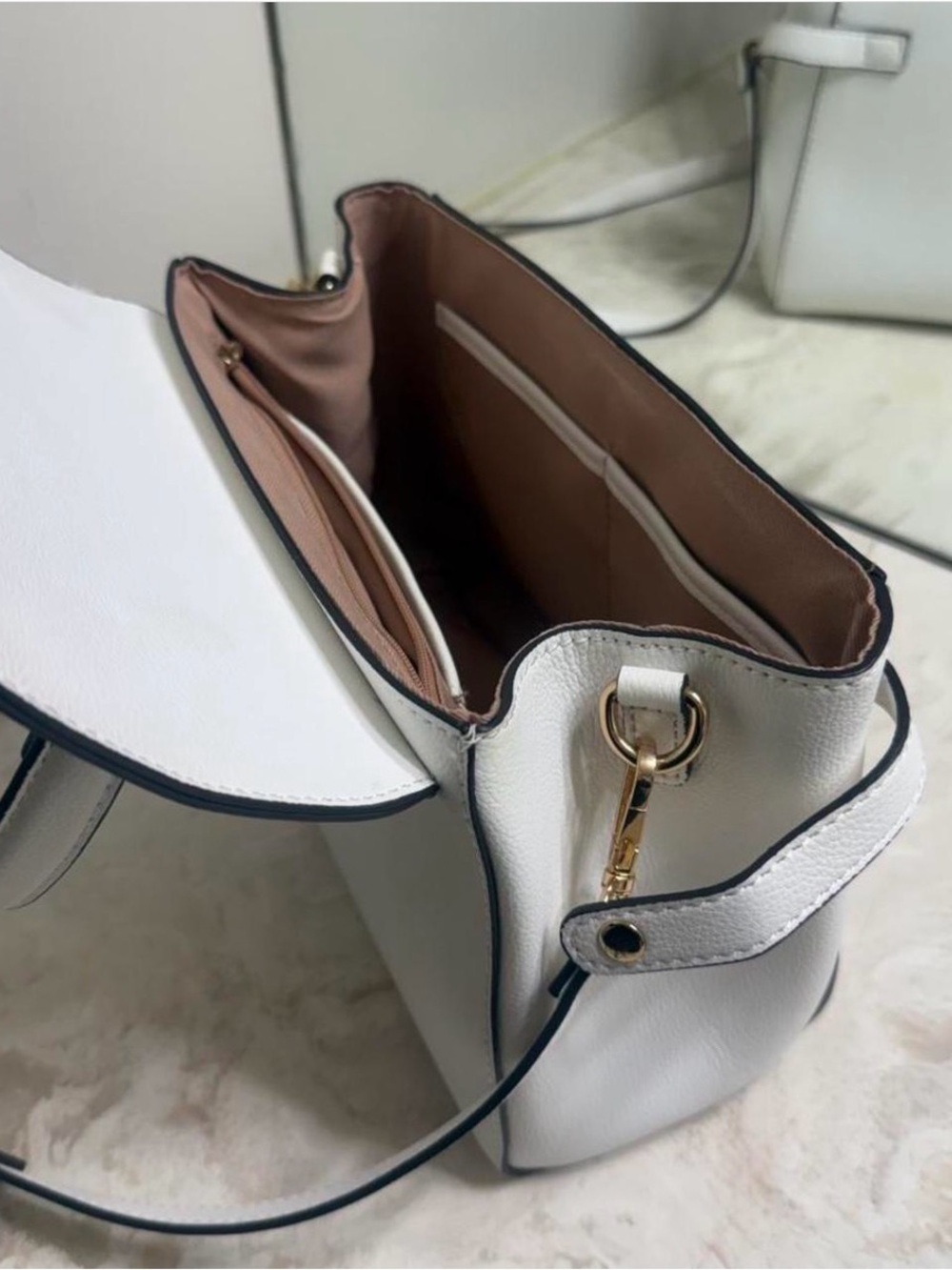 ALDO White Faux Soft Leather Purse with adjustable shoulder strap & gold accents - Picture 7 of 8